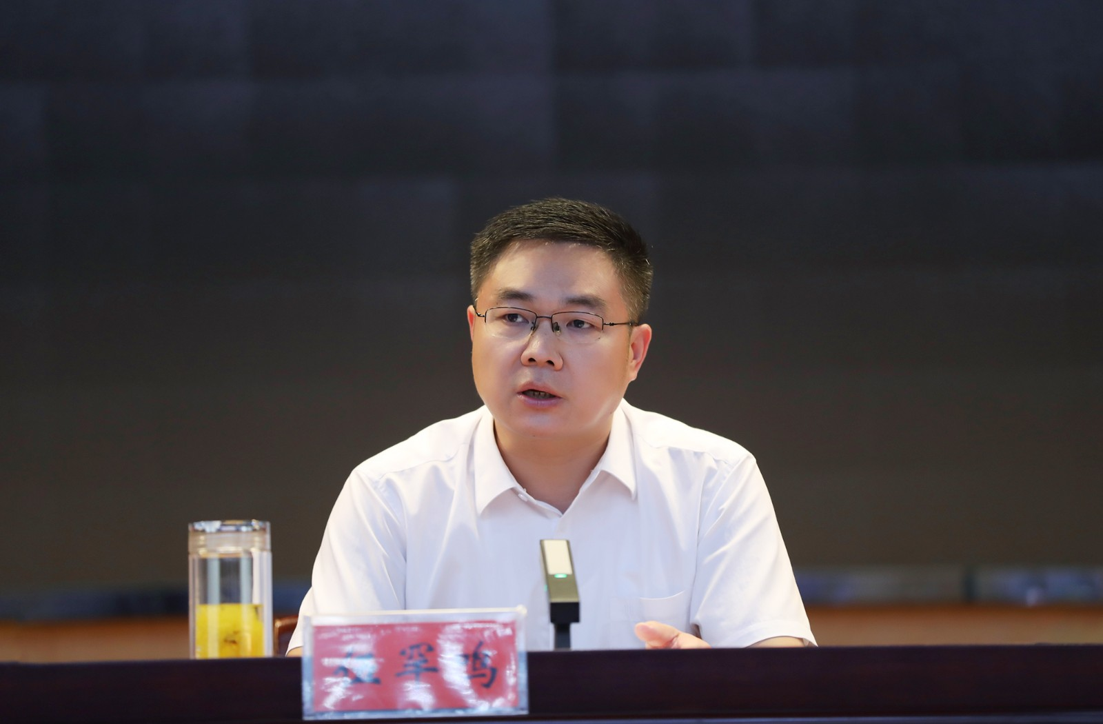 伍罕鸣着力打造一流营商环境奋力实现后发赶超切实推动县域经济高质量