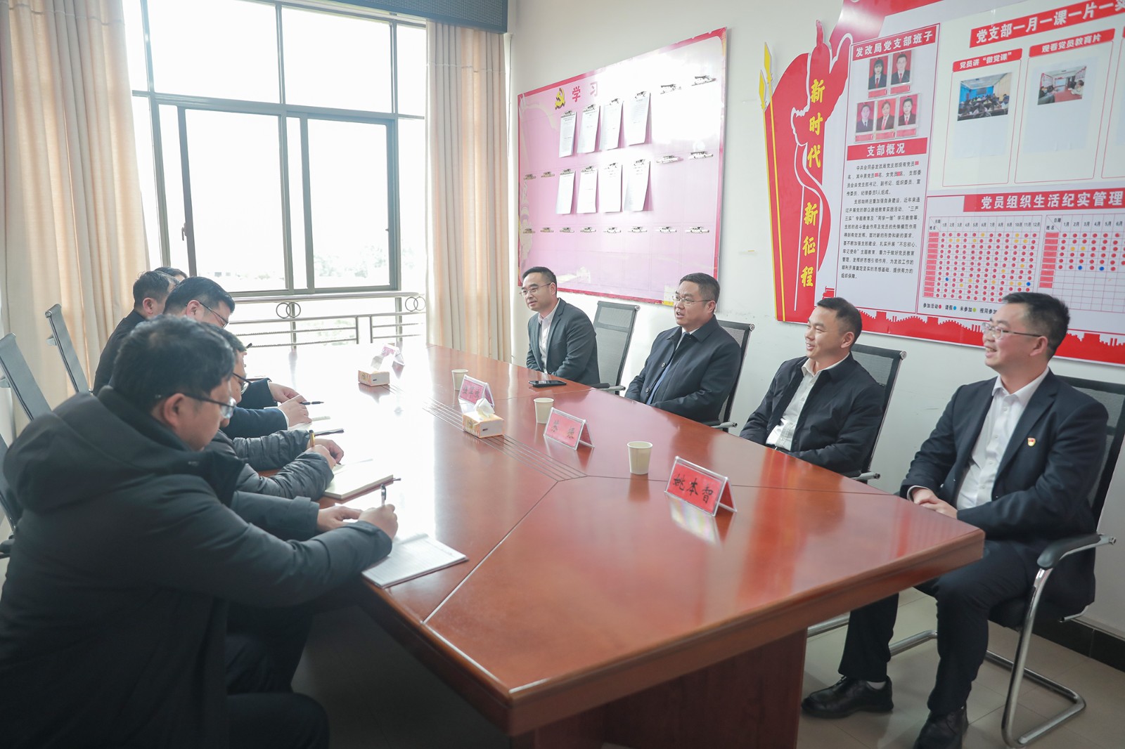 2H2A2463.JPG 2H2A2463.JPG