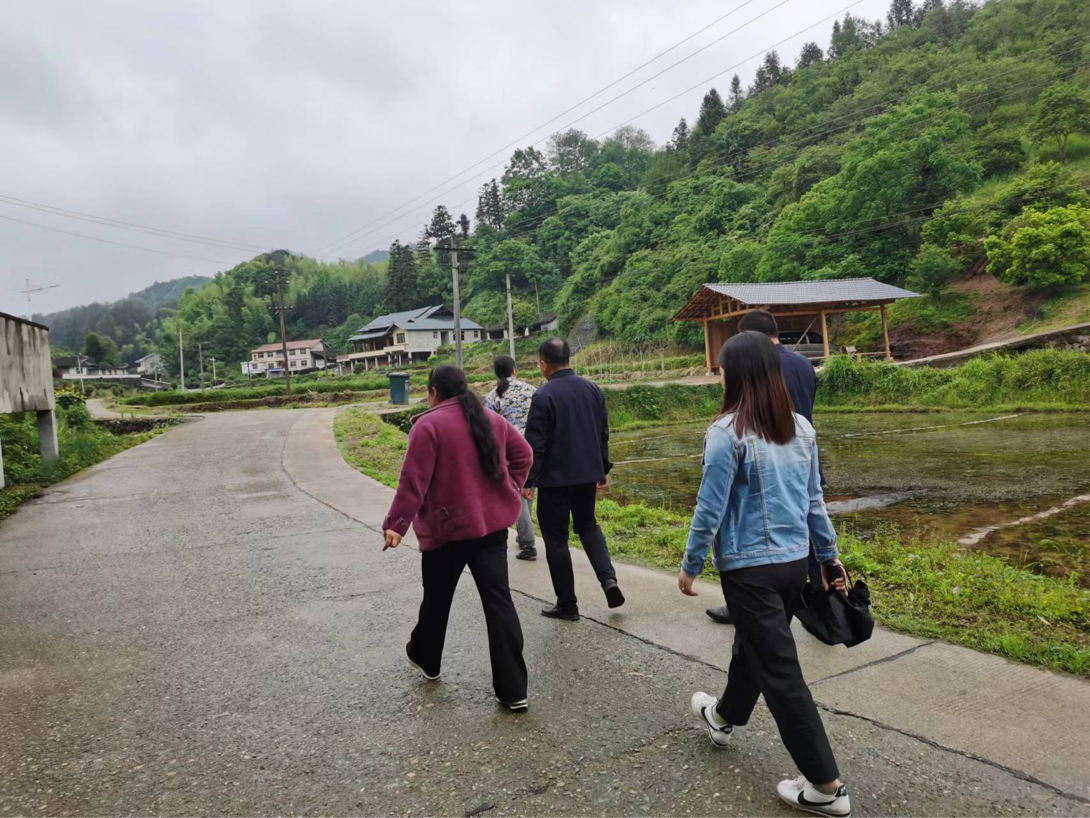 团河镇:"打擂台"促整治,扮靓村庄为宜居 - 会同县人民政府